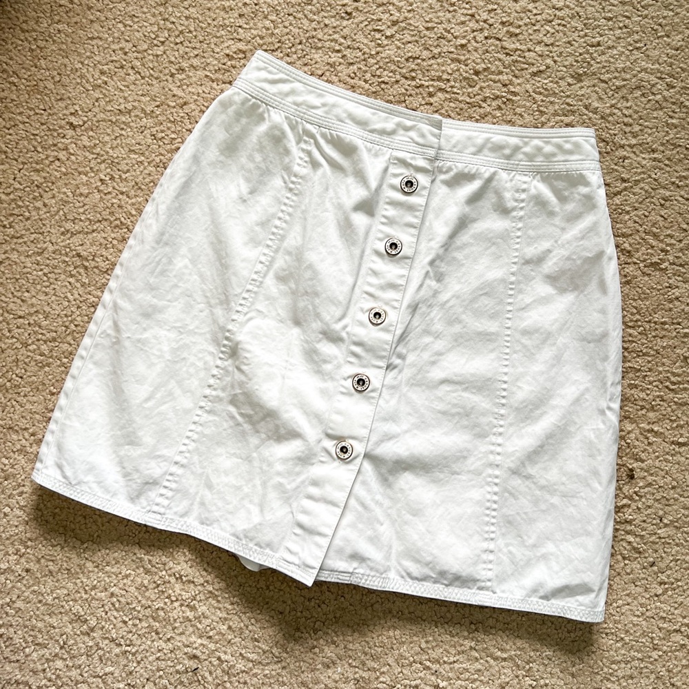 Kate Hill Casual Women’s Button Front White Skort (Skirt and Short)